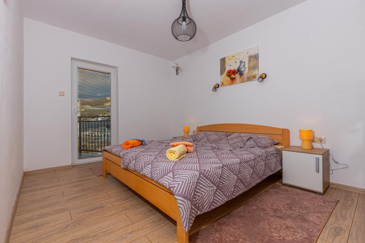 Apartman Sare Crikvenica Exterior foto