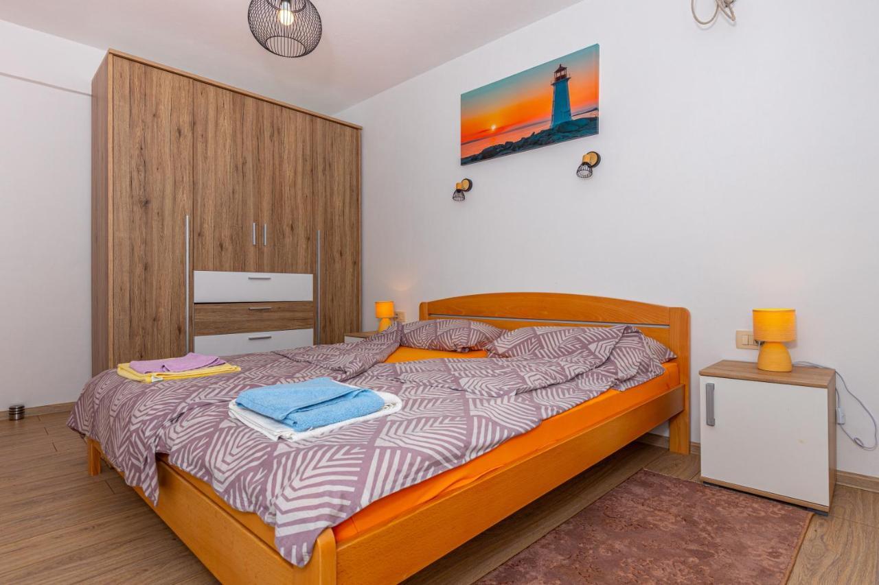 Apartman Sare Crikvenica Exterior foto