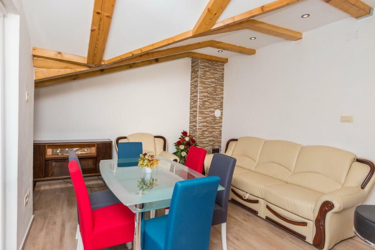Apartman Sare Crikvenica Exterior foto