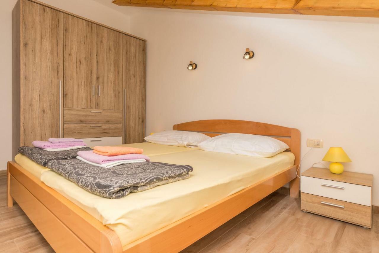Apartman Sare Crikvenica Exterior foto