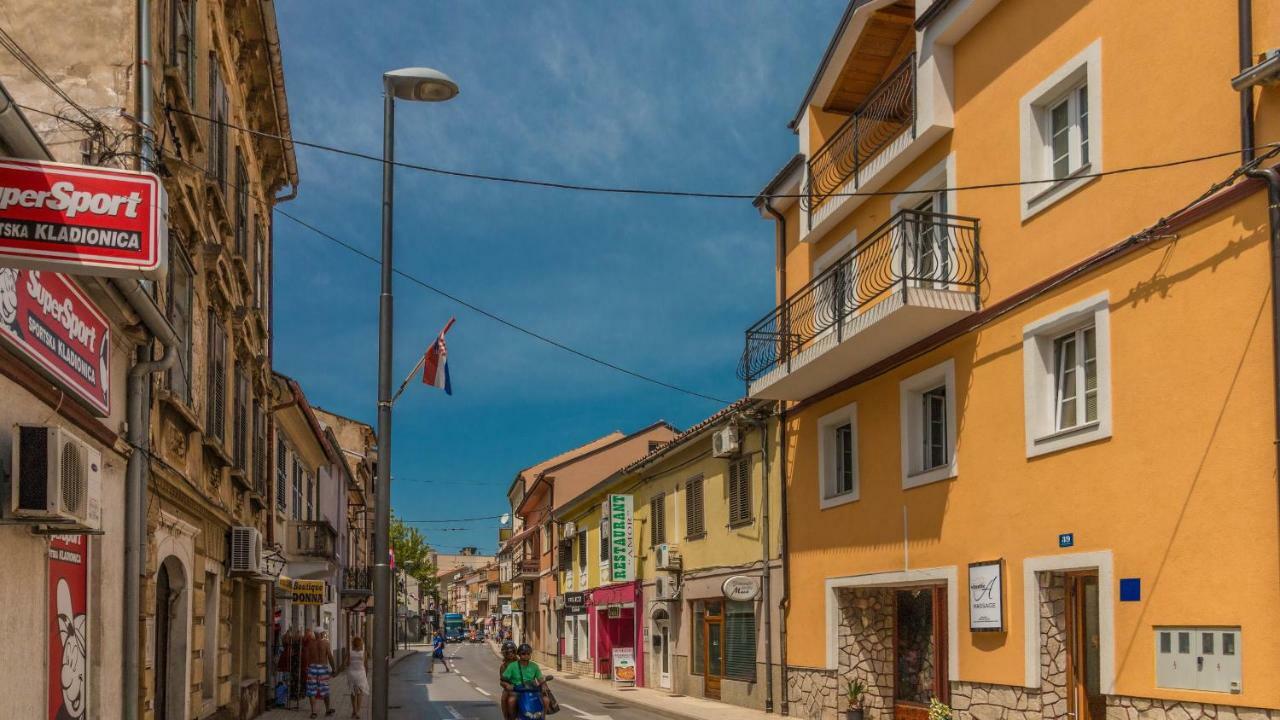 Apartman Sare Crikvenica Exterior foto