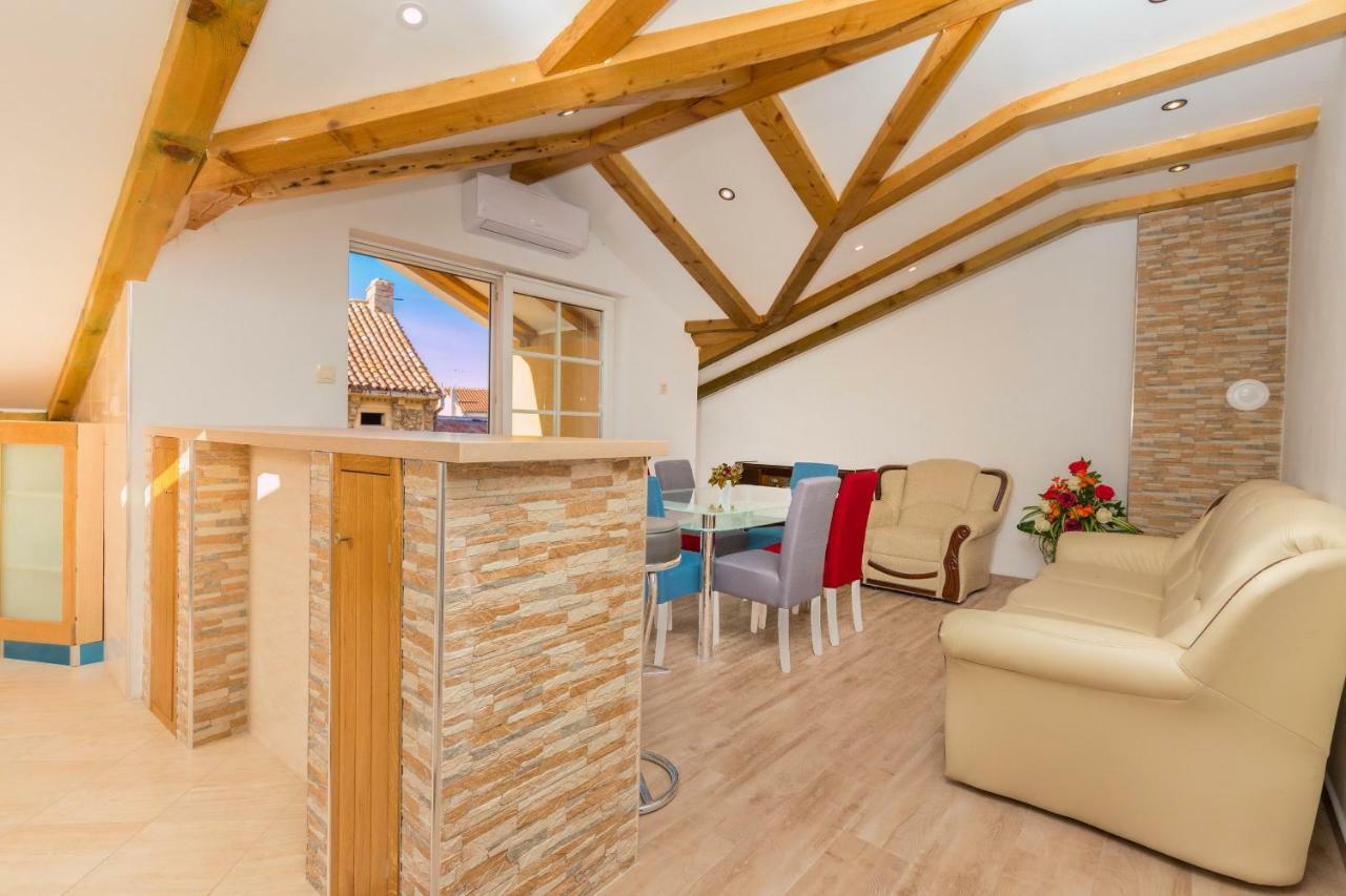 Apartman Sare Crikvenica Exterior foto
