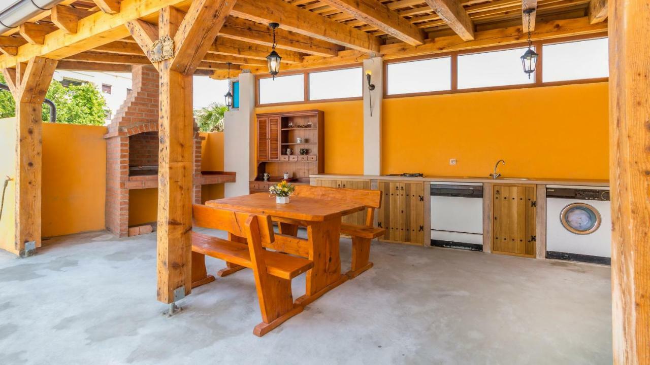 Apartman Sare Crikvenica Exterior foto